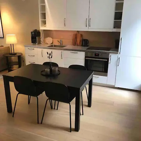 Lägenhet Moderne Midt I Bykjernen Bergen