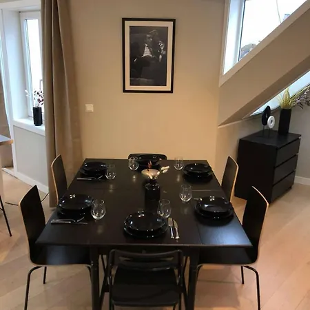 Moderne Midt I Bykjernen Apartment *